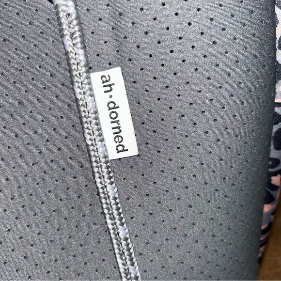 Ah-Dorned Neoprene Animal Print Large Tote Shoulder Purse Bag - Picture 7 of 7